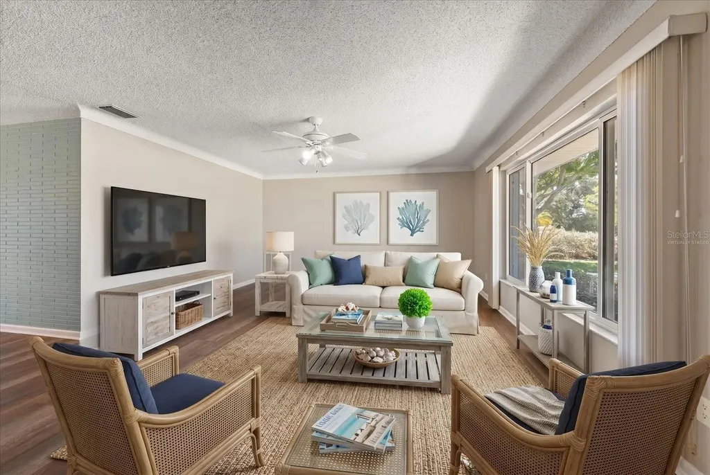 2019 Kenmoore Drive Clearwater FL 33764