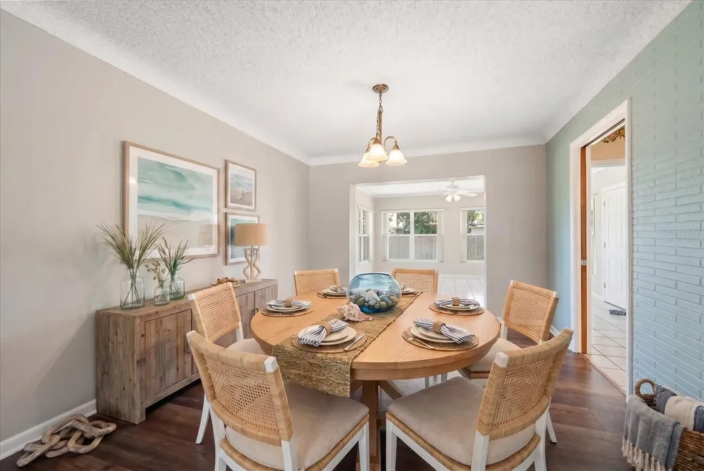 2019 Kenmoore Drive Clearwater FL 33764