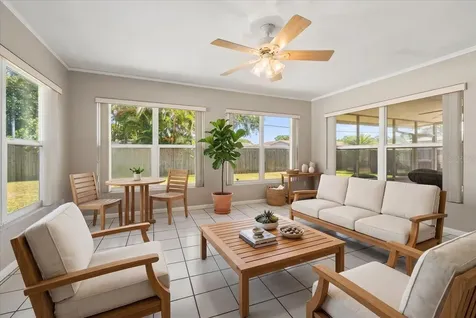2019 Kenmoore Drive Clearwater FL 33764