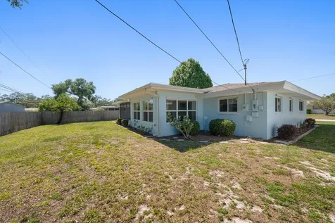 2019 Kenmoore Drive Clearwater FL 33764