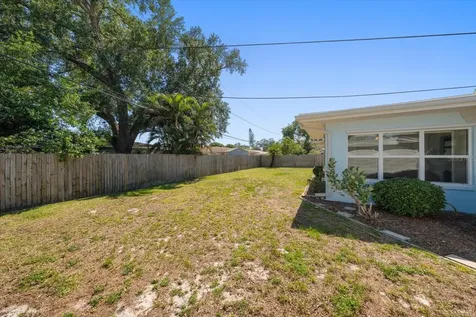 2019 Kenmoore Drive Clearwater FL 33764