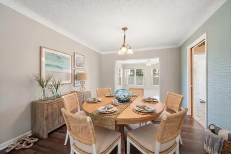 2019 Kenmoore Drive Clearwater FL 33764