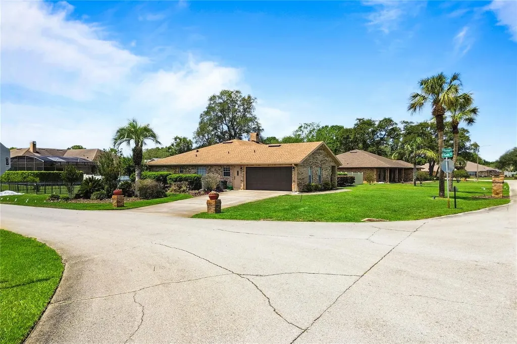 565 Hayman Court Debary FL 32713