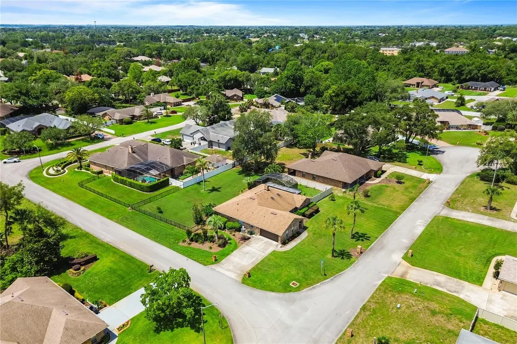 565 Hayman Court Debary FL 32713