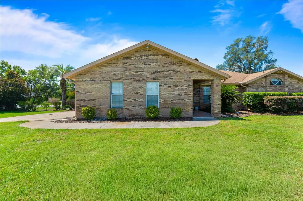 565 Hayman Court Debary FL 32713