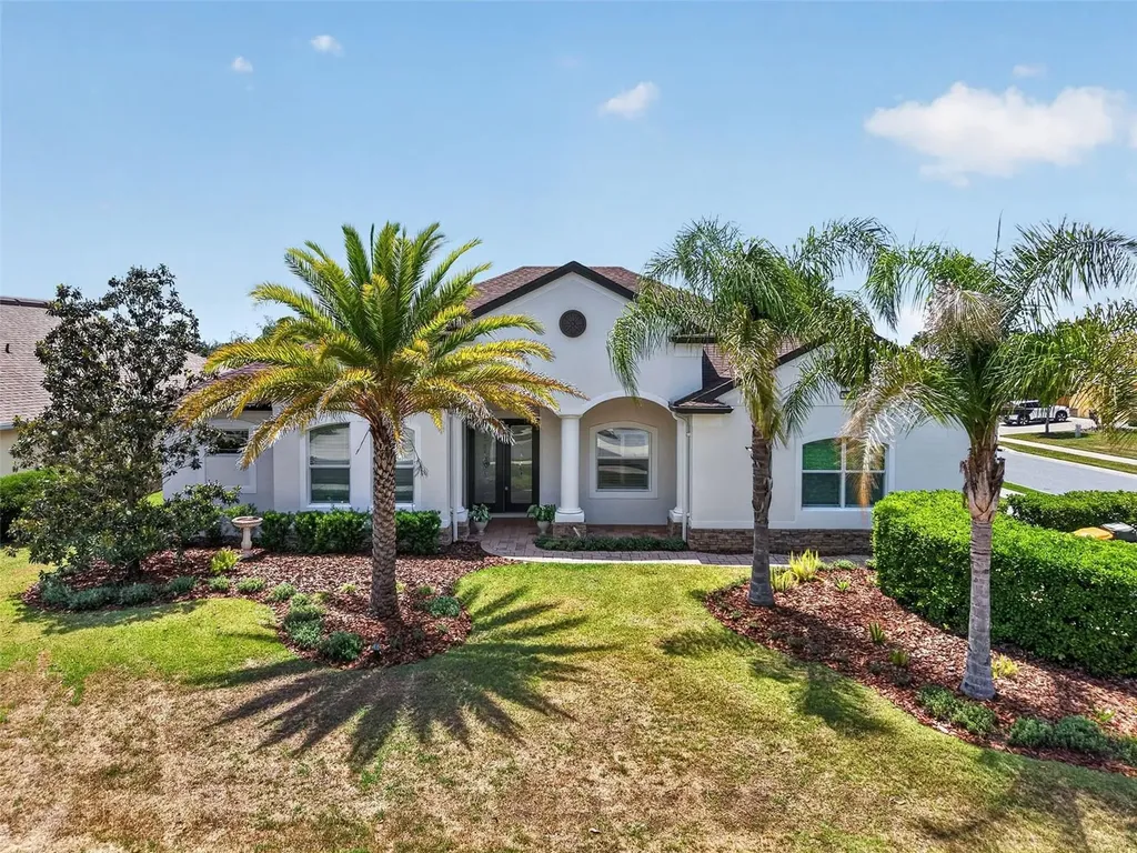 8237 Bridgeport Bay Circle Mount Dora FL 32757