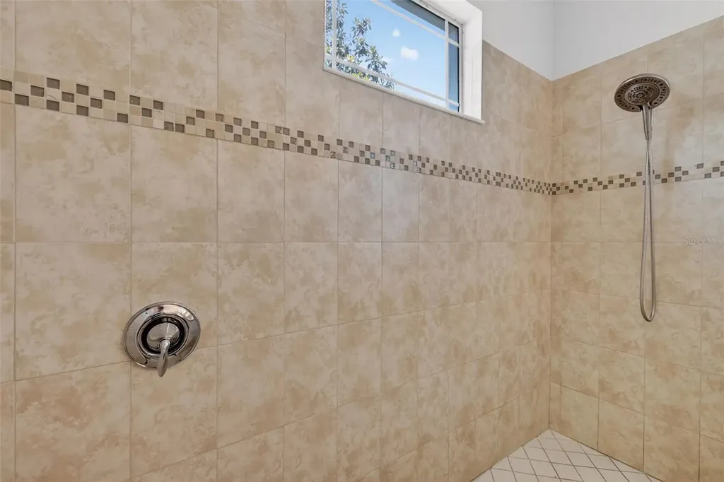 8237 Bridgeport Bay Circle Mount Dora FL 32757