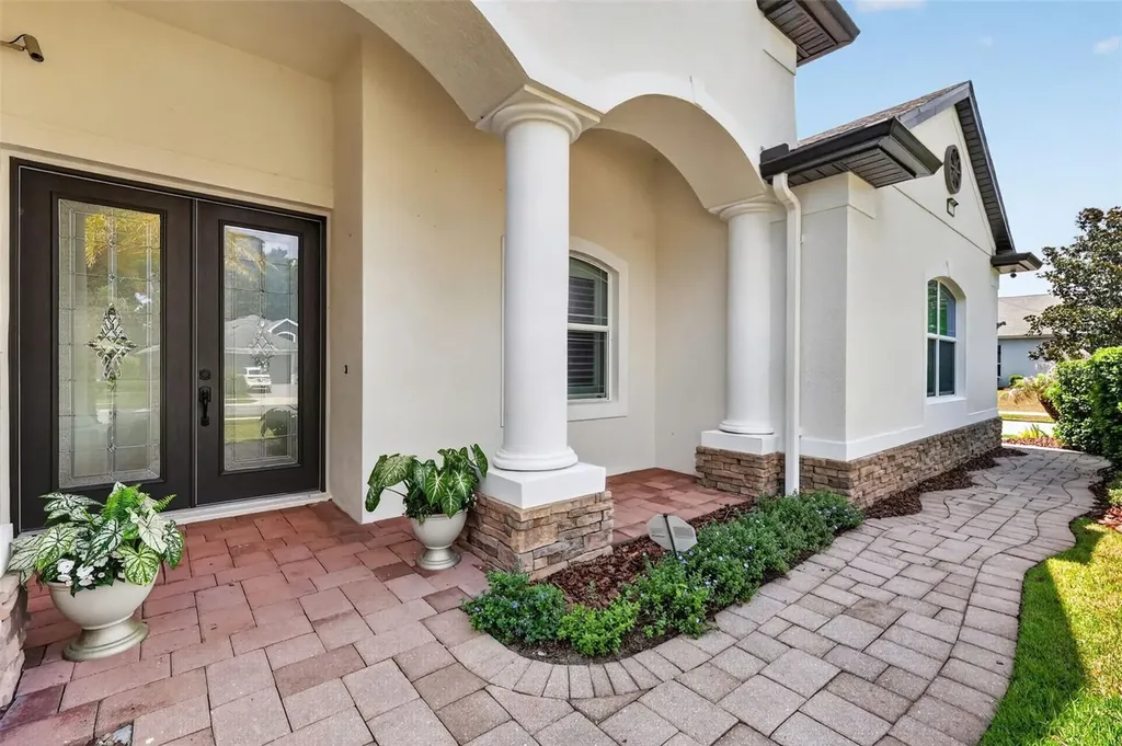 8237 Bridgeport Bay Circle Mount Dora FL 32757