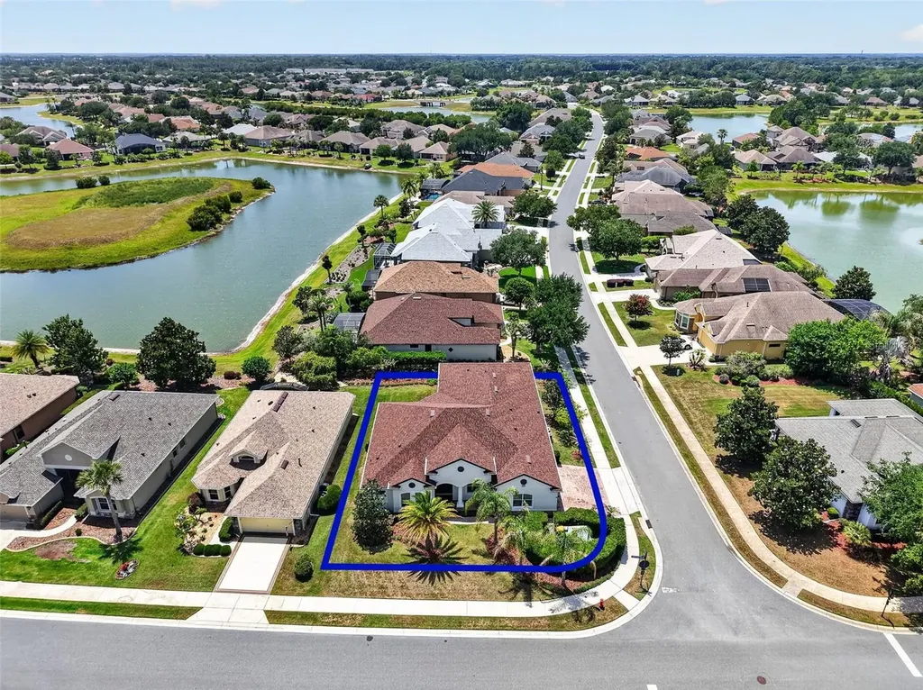 8237 Bridgeport Bay Circle Mount Dora FL 32757