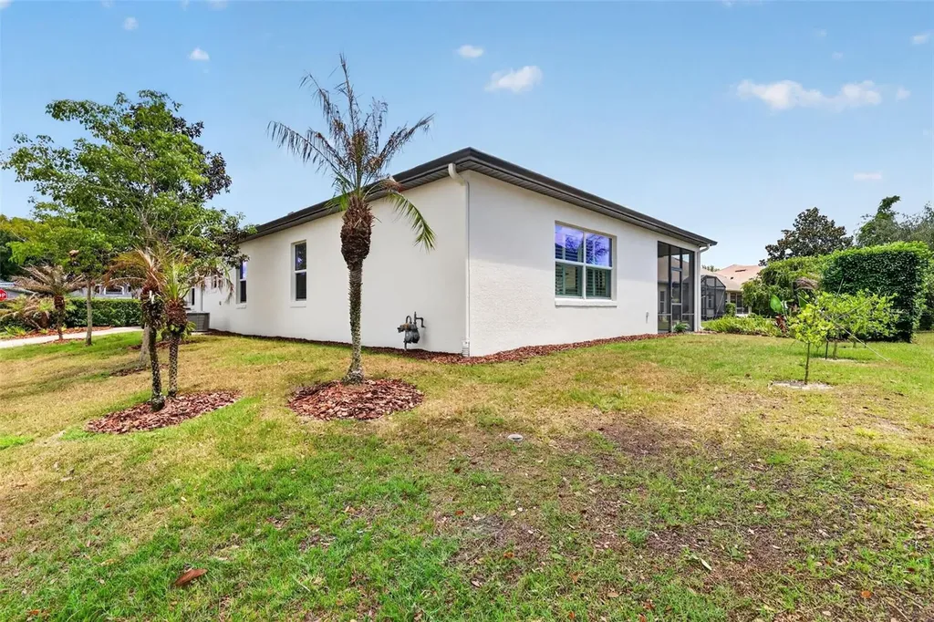 8237 Bridgeport Bay Circle Mount Dora FL 32757