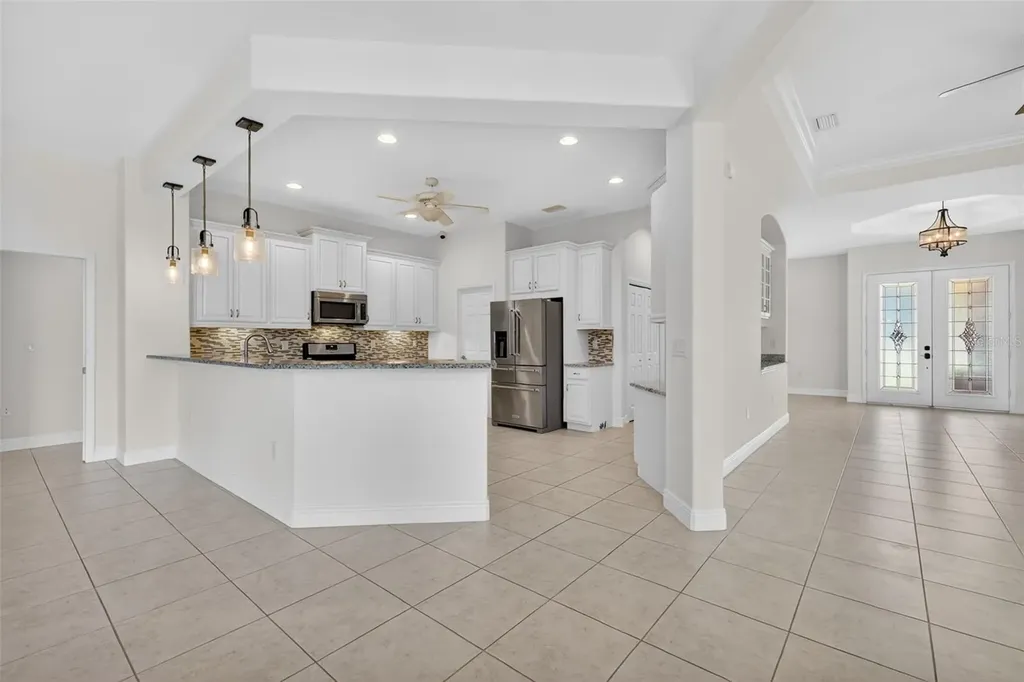 8237 Bridgeport Bay Circle Mount Dora FL 32757