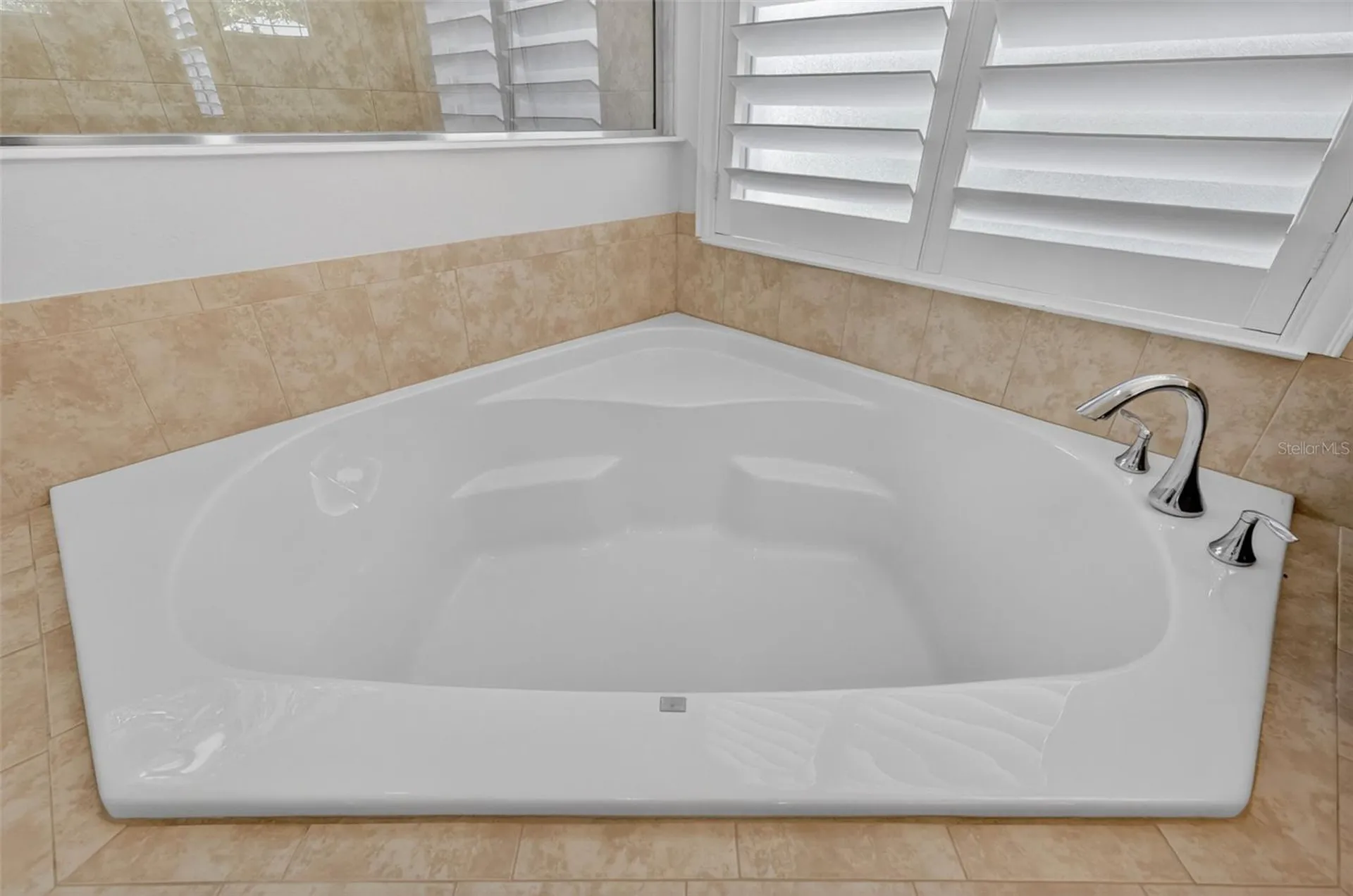 8237 Bridgeport Bay Circle Mount Dora FL 32757