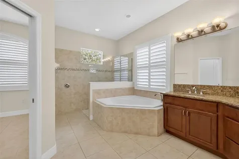 8237 Bridgeport Bay Circle Mount Dora FL 32757