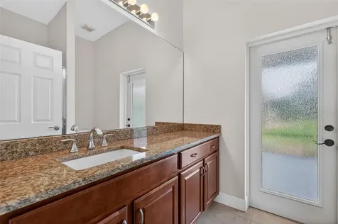 8237 Bridgeport Bay Circle Mount Dora FL 32757