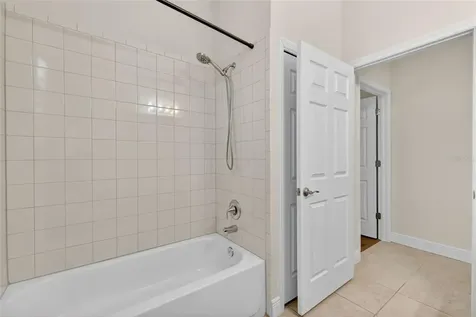 8237 Bridgeport Bay Circle Mount Dora FL 32757