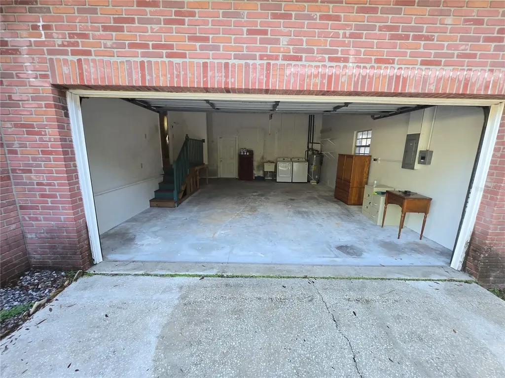 213 Arlington Avenue E Oldsmar FL 34677