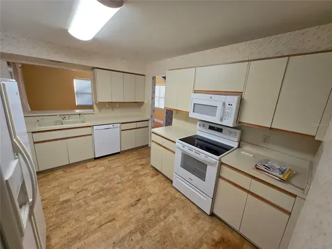 213 Arlington Avenue E Oldsmar FL 34677