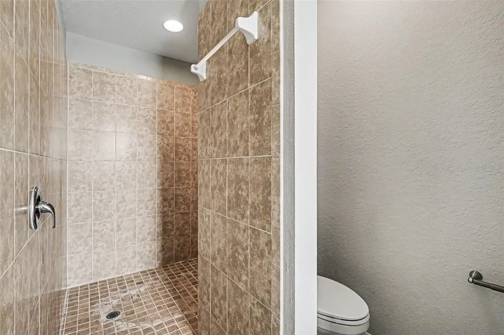 8187 Woodvine Circle Lakeland FL 33810