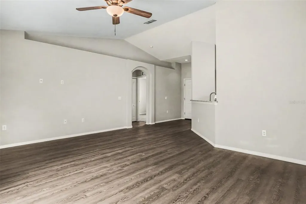 8187 Woodvine Circle Lakeland FL 33810