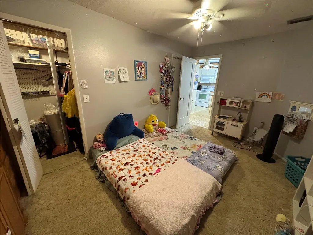 2372 Oak Park Way Orlando FL 32822