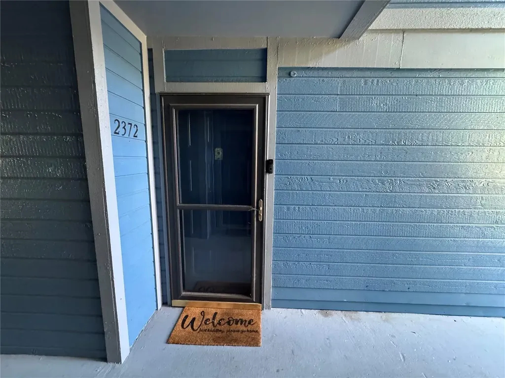 2372 Oak Park Way Orlando FL 32822