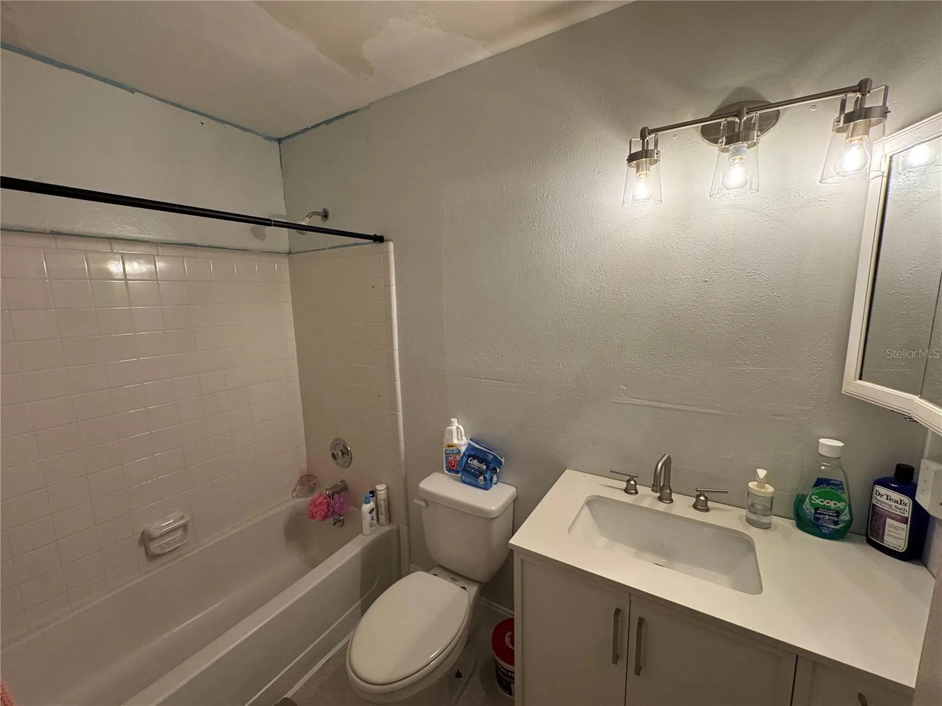 2372 Oak Park Way Orlando FL 32822