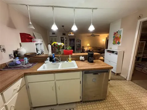 2372 Oak Park Way Orlando FL 32822