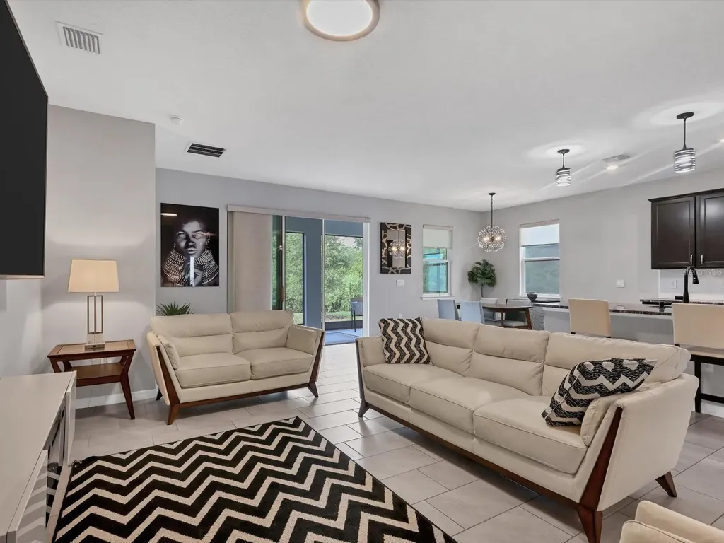 17605 Cantarina Cove Bradenton FL 34211