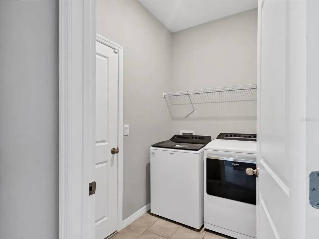 17605 Cantarina Cove Bradenton FL 34211