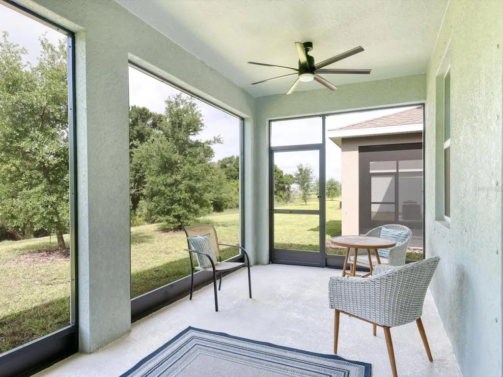17605 Cantarina Cove Bradenton FL 34211