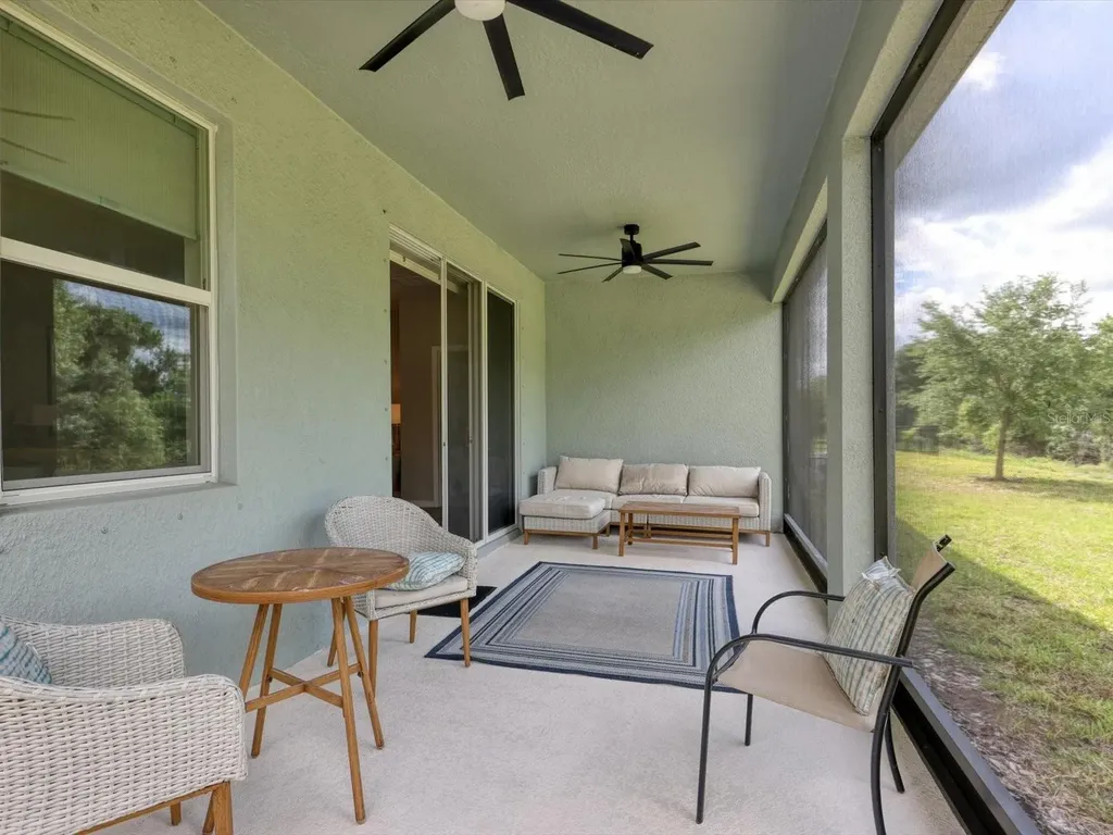 17605 Cantarina Cove Bradenton FL 34211