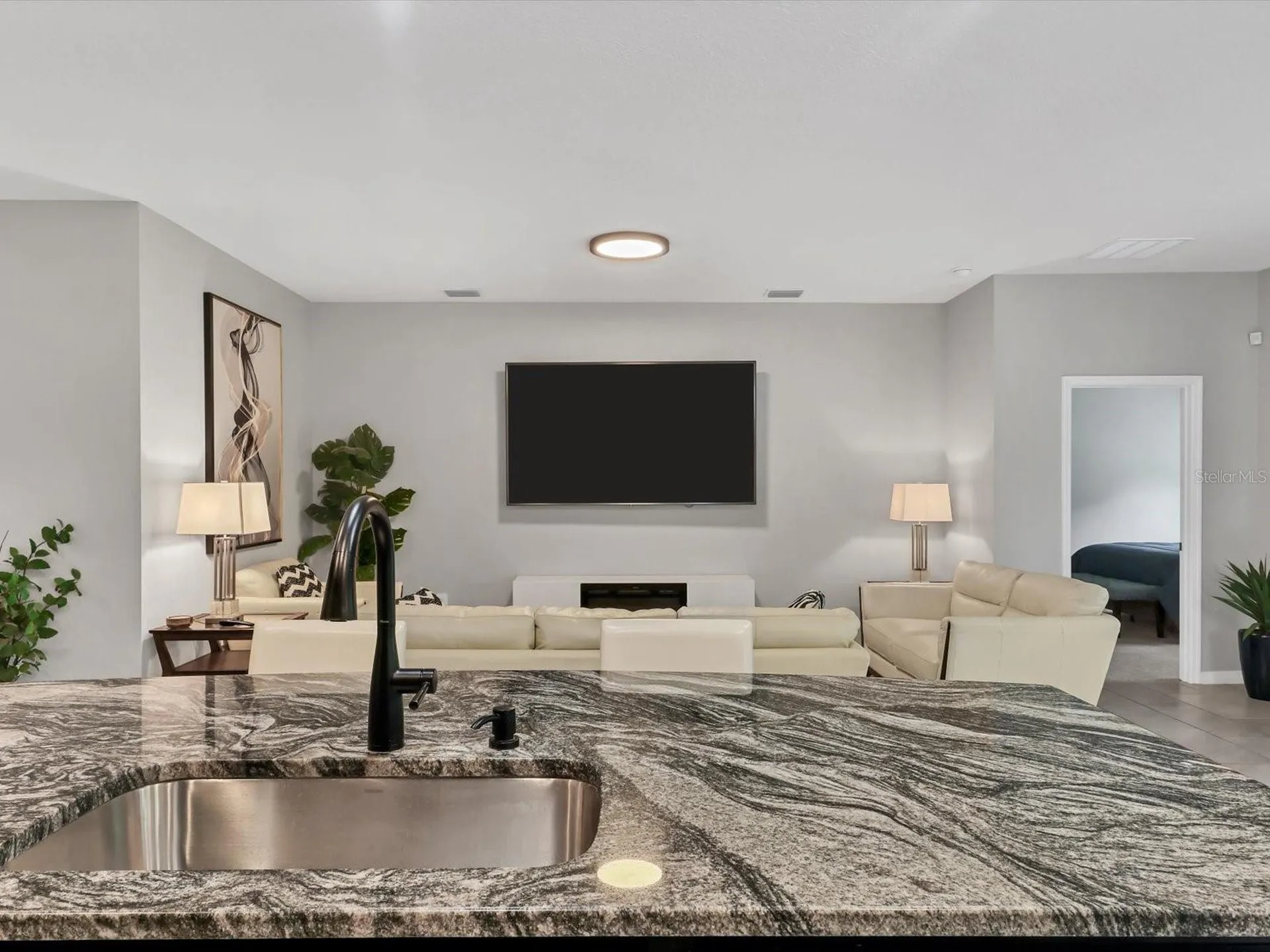 17605 Cantarina Cove Bradenton FL 34211
