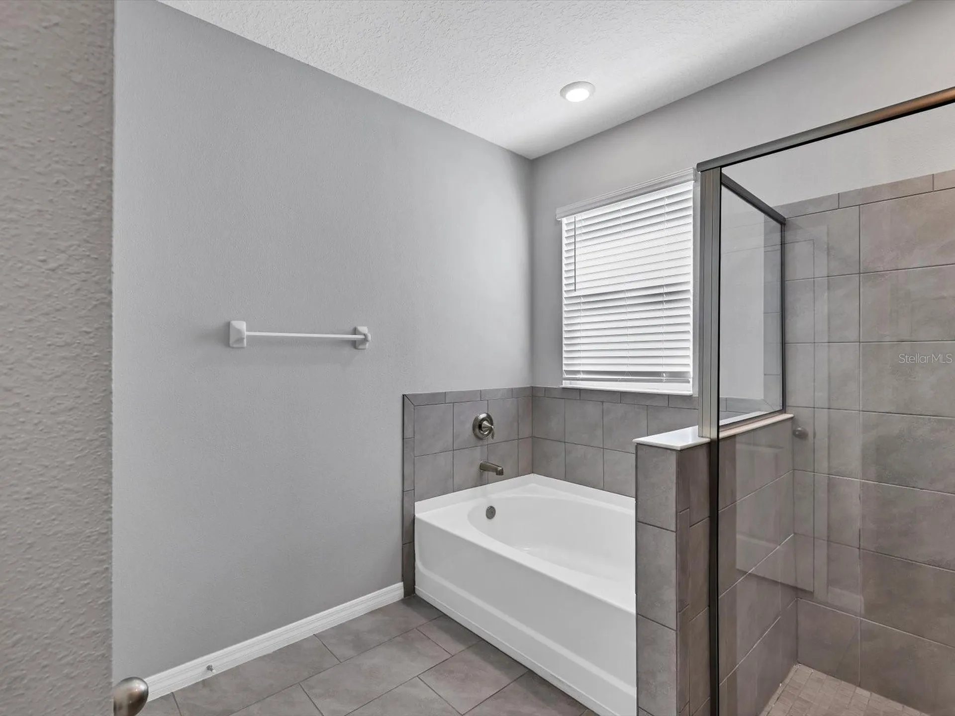 17605 Cantarina Cove Bradenton FL 34211