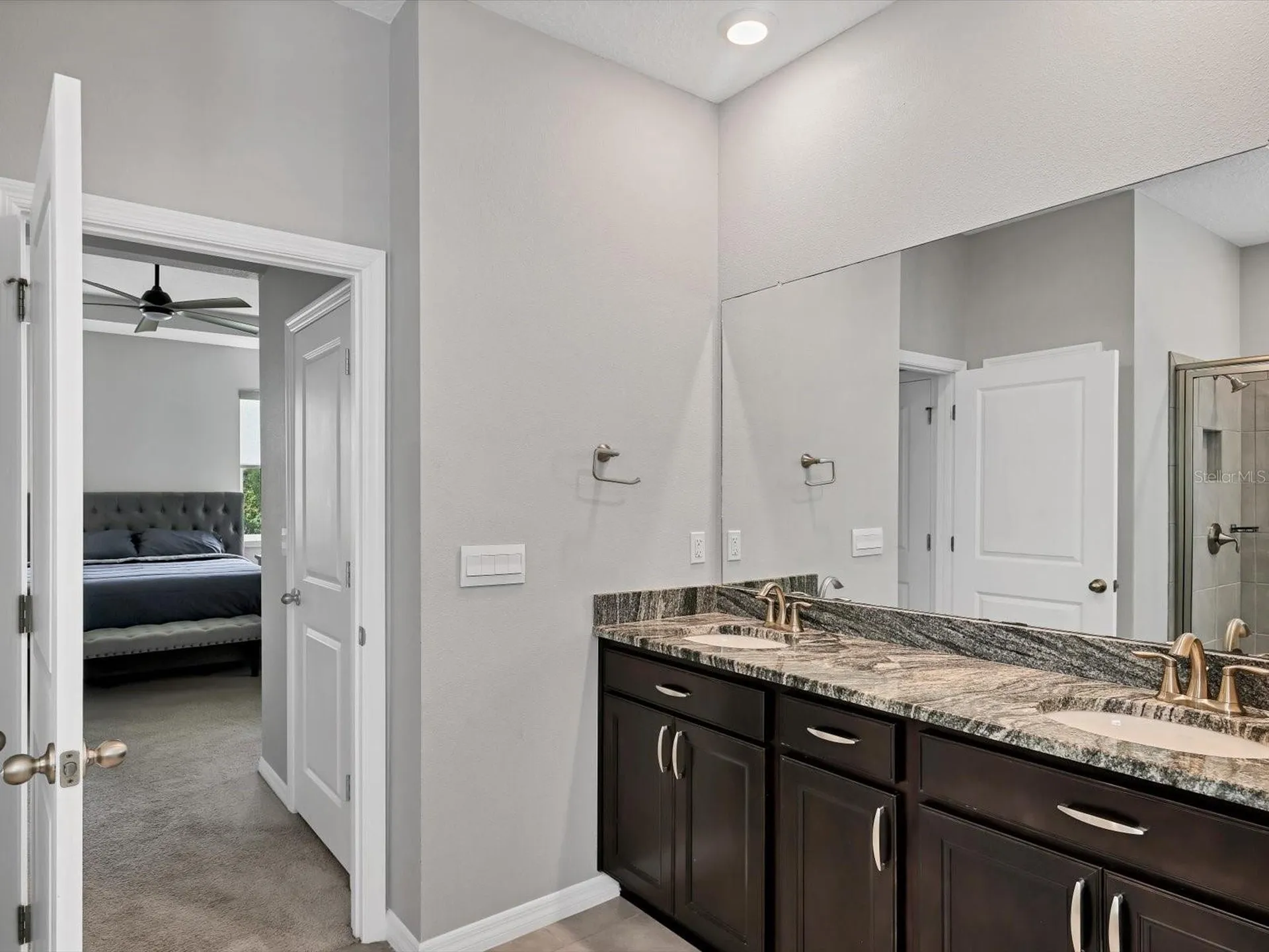 17605 Cantarina Cove Bradenton FL 34211