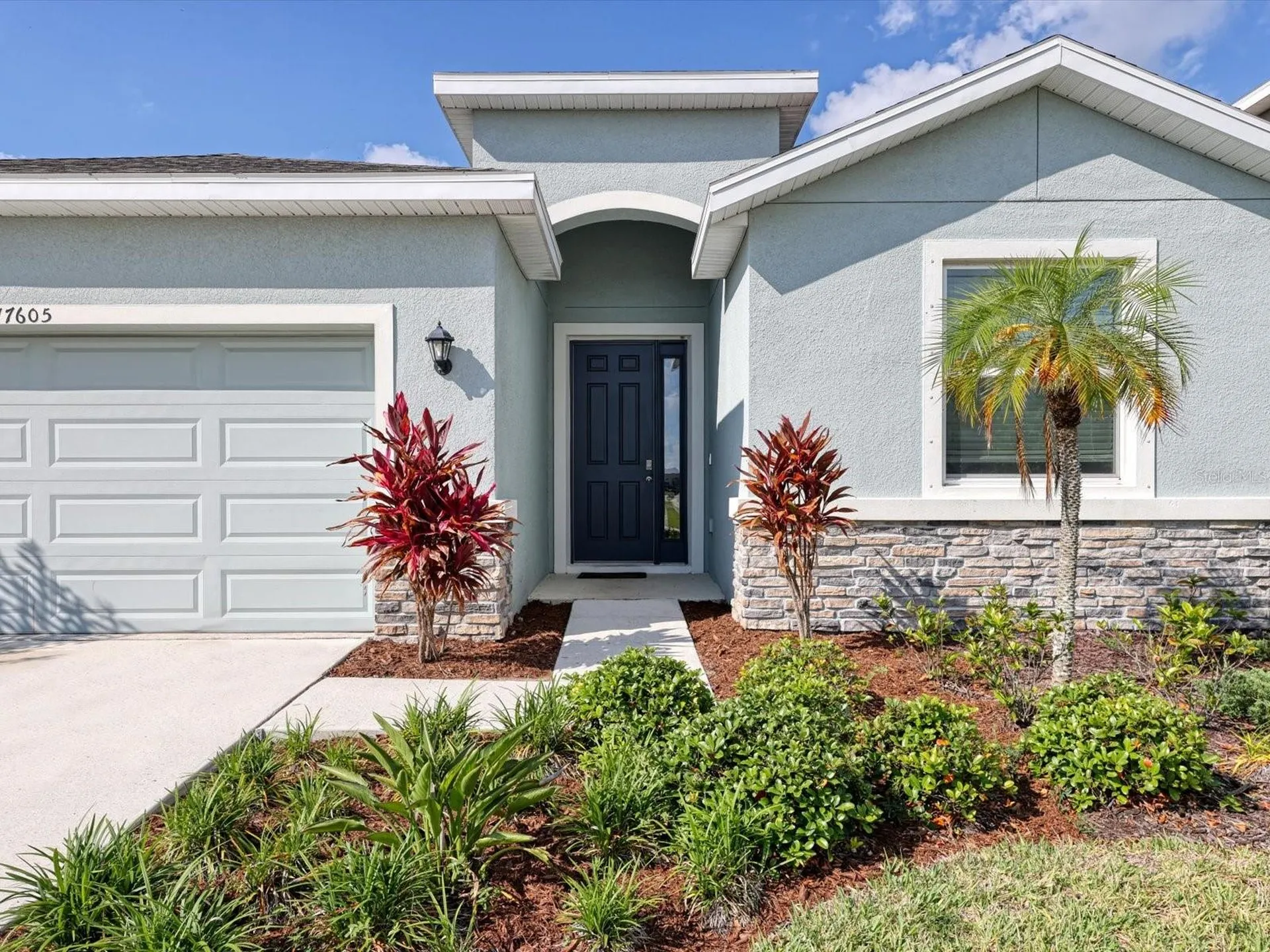 17605 Cantarina Cove Bradenton FL 34211
