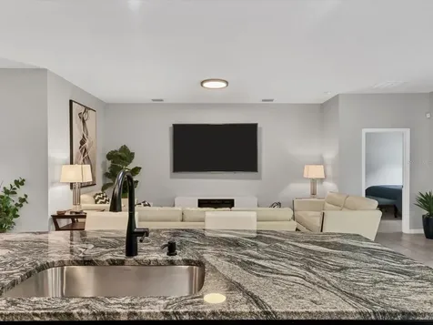 17605 Cantarina Cove Bradenton FL 34211
