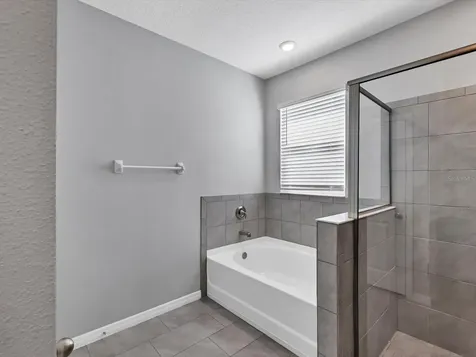 17605 Cantarina Cove Bradenton FL 34211