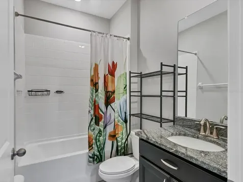 17605 Cantarina Cove Bradenton FL 34211
