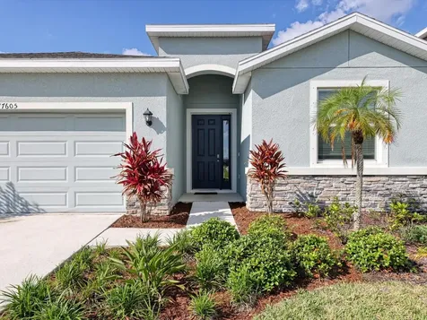17605 Cantarina Cove Bradenton FL 34211