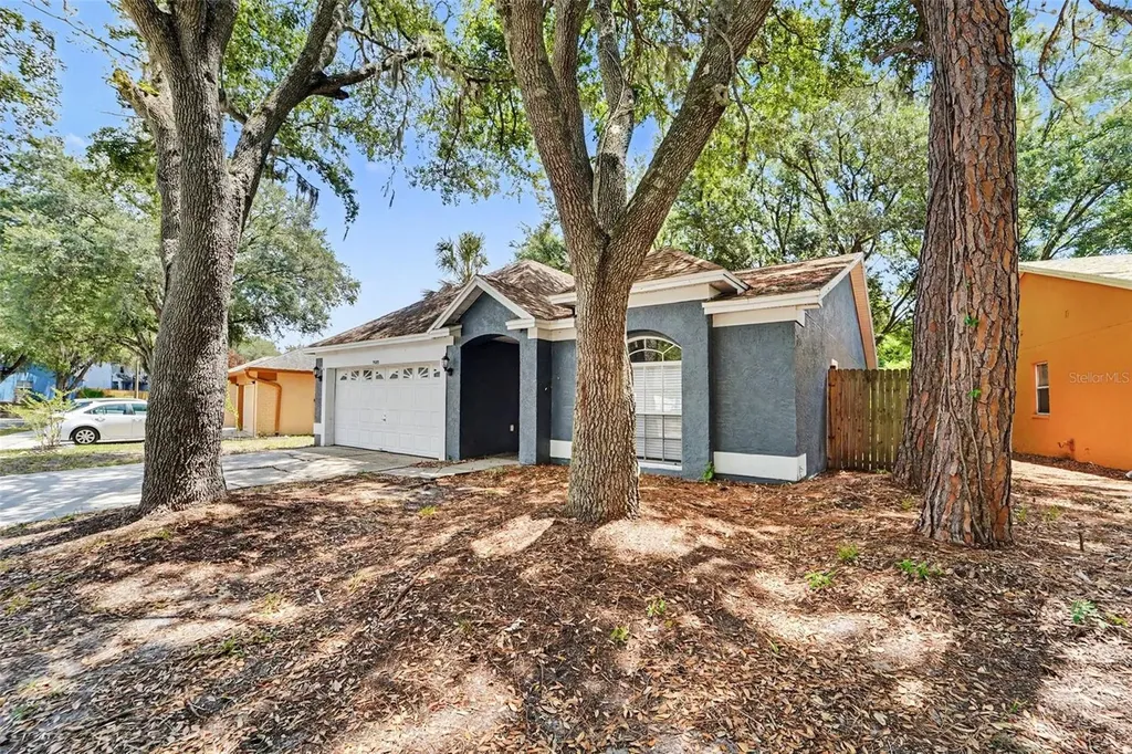 7603 Savannah Lane Tampa FL 33637