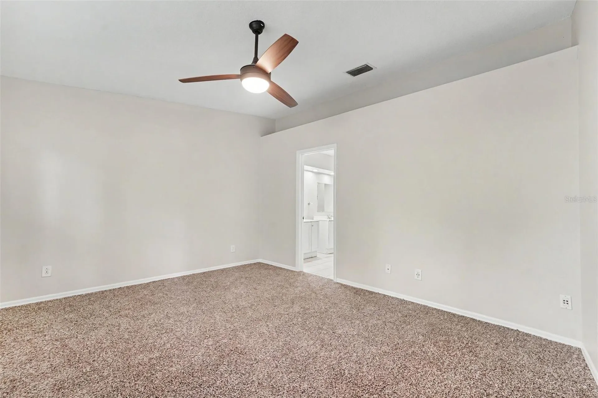 7603 Savannah Lane Tampa FL 33637