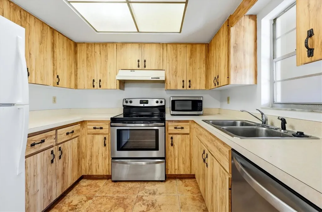 2777 Dueby Street Sarasota FL 34231