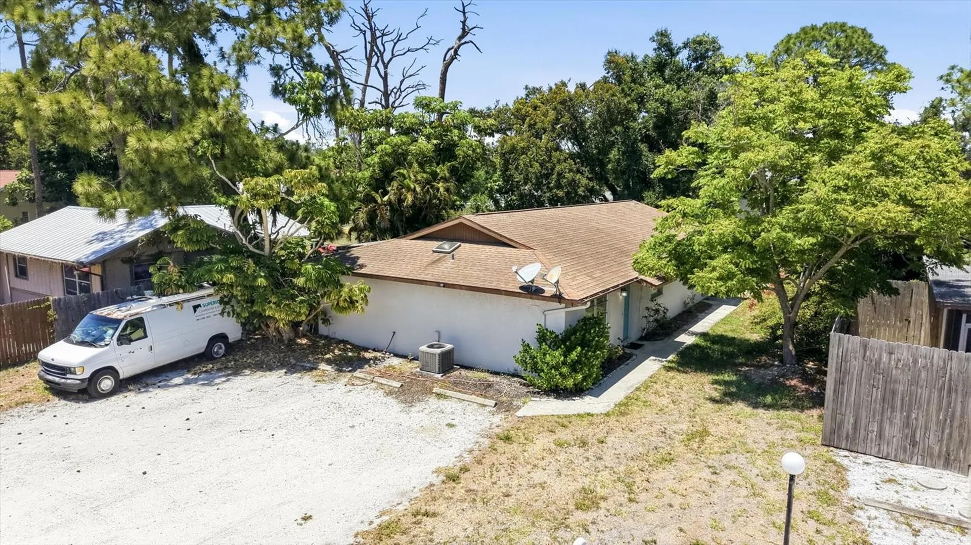 2777 Dueby Street Sarasota FL 34231