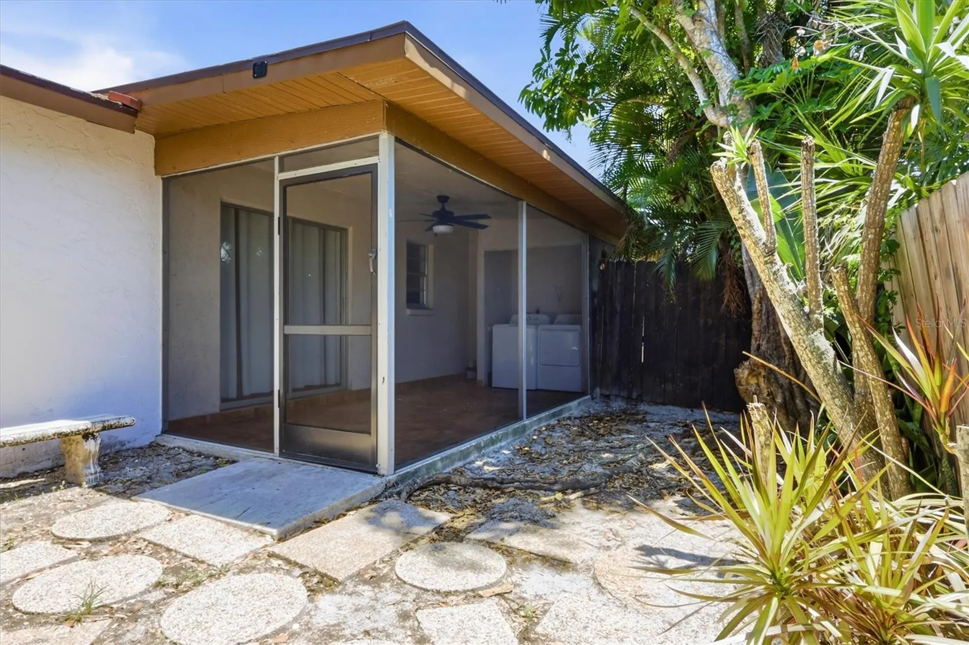 2777 Dueby Street Sarasota FL 34231