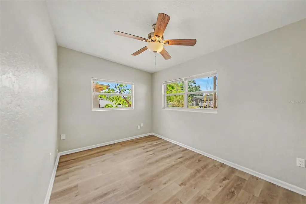 5909 Wolf Road Orlando FL 32808
