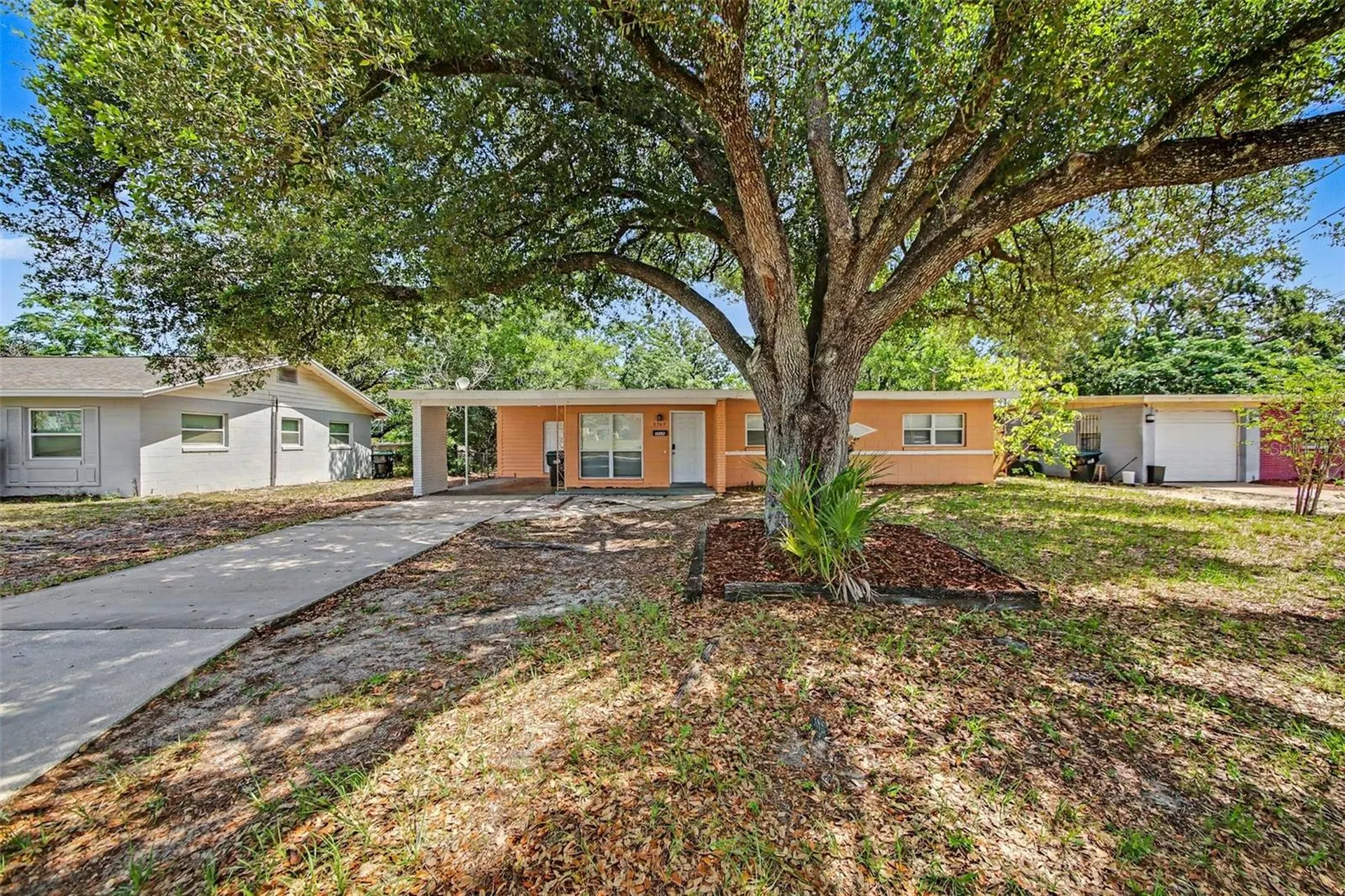5909 Wolf Road Orlando FL 32808