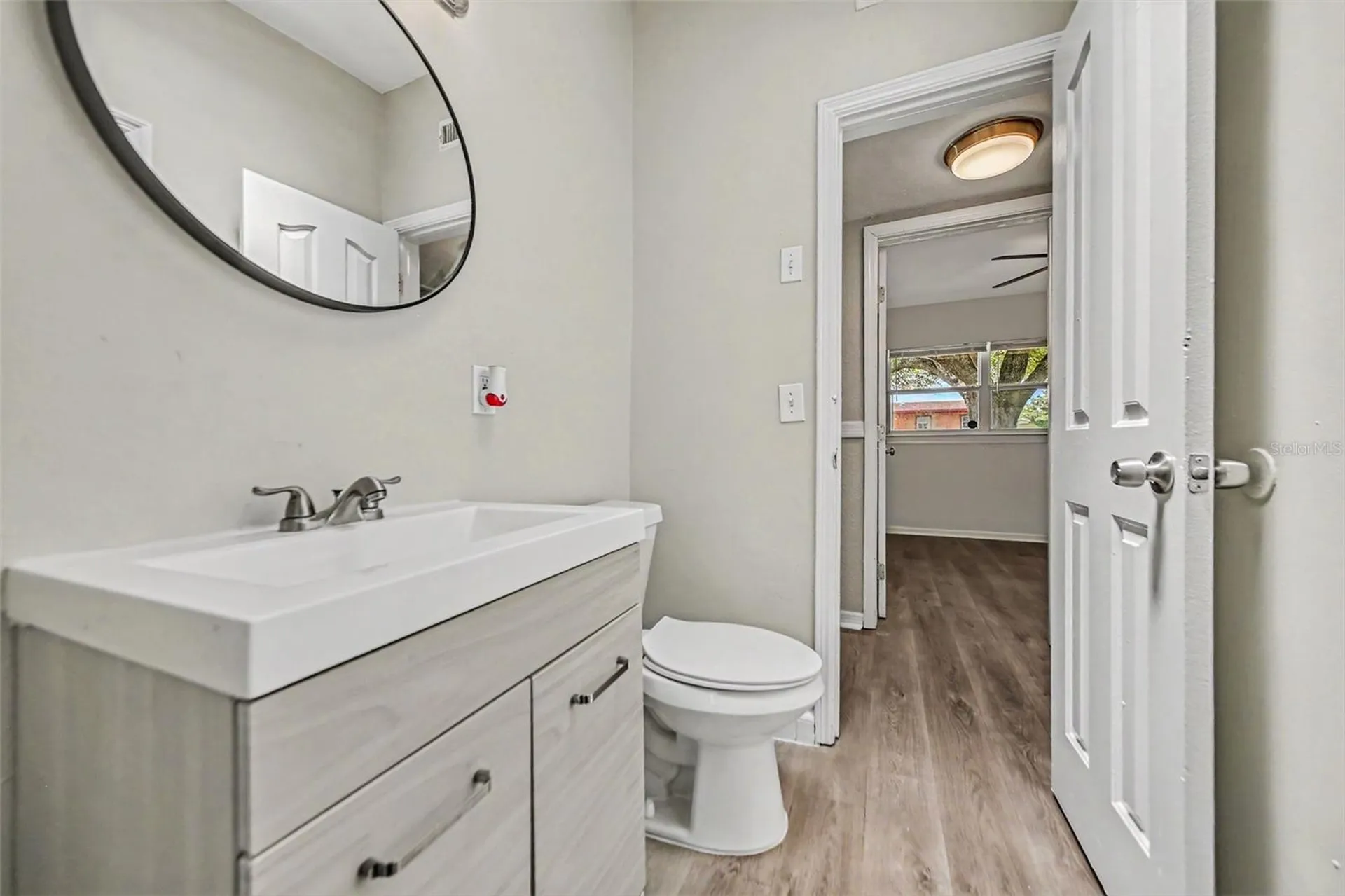 5909 Wolf Road Orlando FL 32808