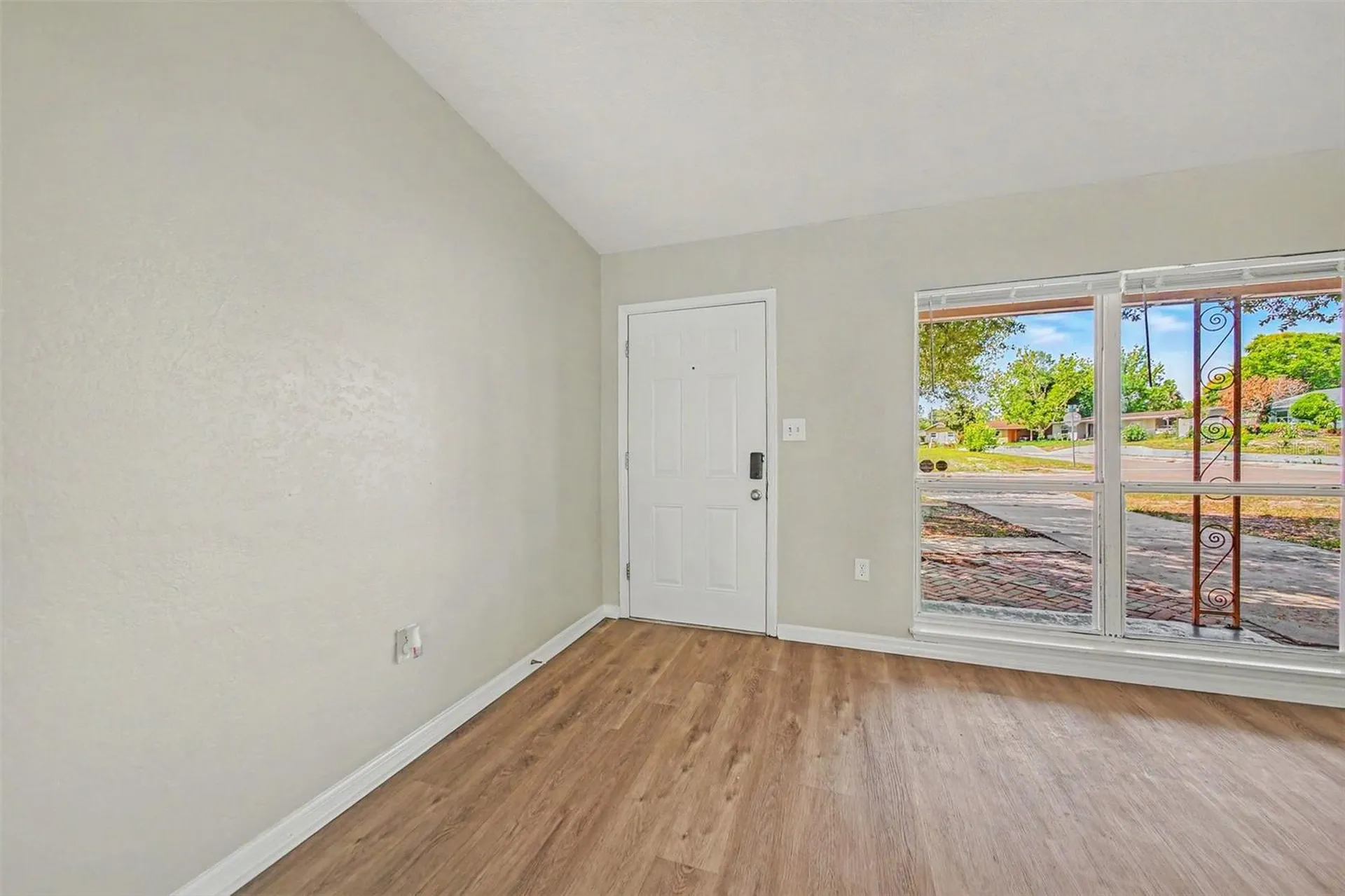5909 Wolf Road Orlando FL 32808