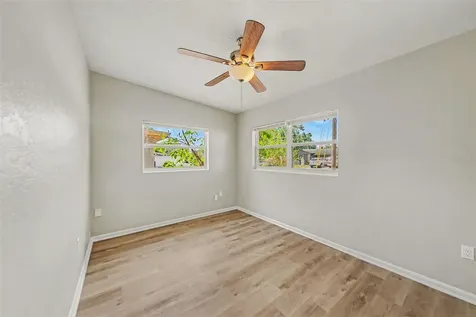 5909 Wolf Road Orlando FL 32808