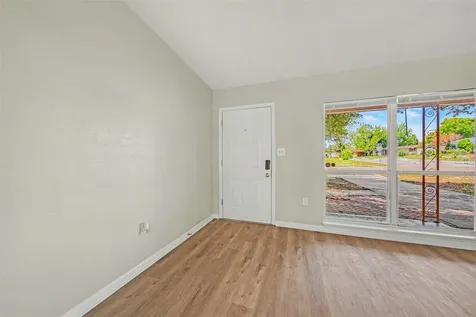 5909 Wolf Road Orlando FL 32808